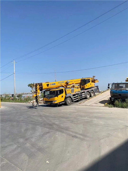 宜良县吊车作业时，可能会产生哪些额外收费项目？